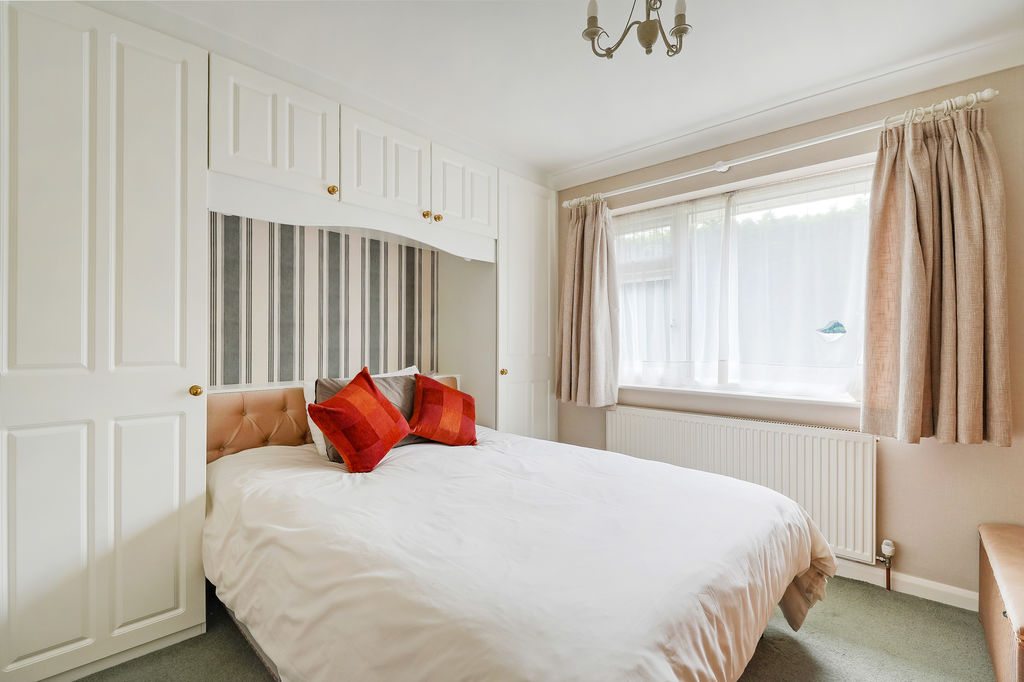 Burlington Grove Dore